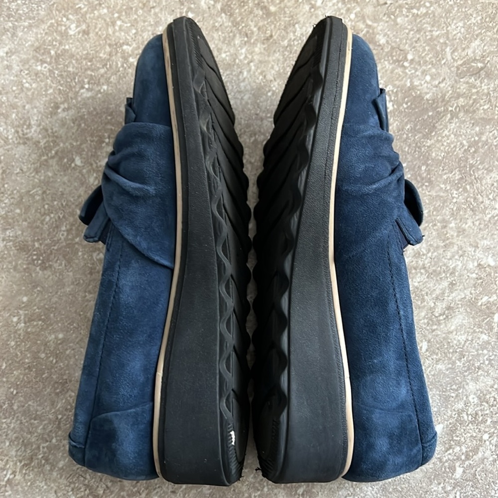 Clarks Cushion Collection Shoes - Picture 2 of 3